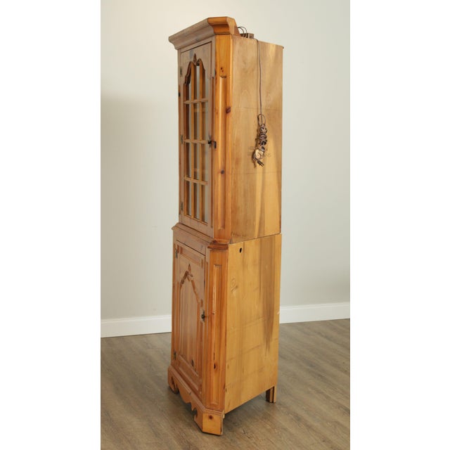 Thomasville Country French Style Vintage Pine Corner Chairish