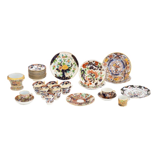 English Imari Style Assembled Partial Service, 36 Pieces, 19th Century For Sale