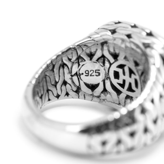 Gold John Hardy Palu 22k Yellow Gold & 925 Sterling Silver Hammered Cocktail Ring, Size 5 For Sale - Image 8 of 8