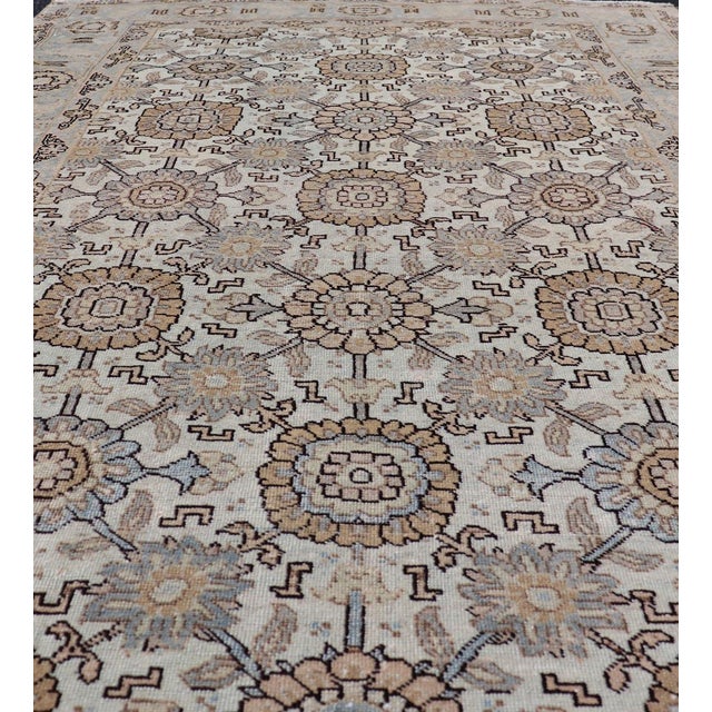 Tribal Antique Persian Mahal Rug With Floral Medallions and Geometric Borders in Soft Beige 4'2"x6'2" For Sale - Image 3 of 10
