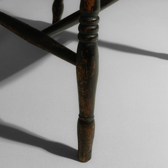 19th Century English Windsor Spindle-Back Armchair In Original Patina For Sale - Image 11 of 18