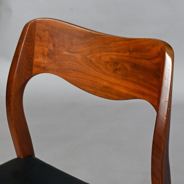 J.L. Møllers Møbelfabrik Set of Eight Model 71 Dining Chairs by Niels Otto Møller, Teak, 1960s For Sale - Image 4 of 17
