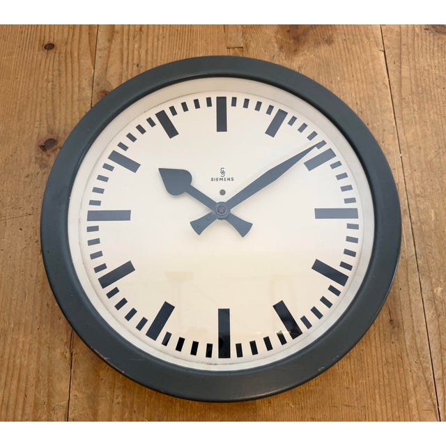 Gray Vintage Industrial Factory Wall Clock from Siemens, 1950s For Sale - Image 8 of 16