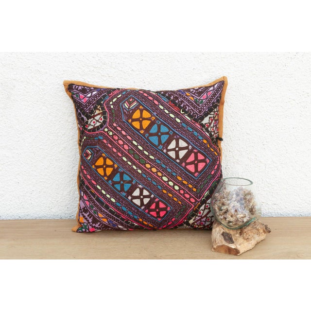 Early 18th Century Hand Embroidered Cross Motif Antique Jaisalmer Pillow For Sale - Image 5 of 6