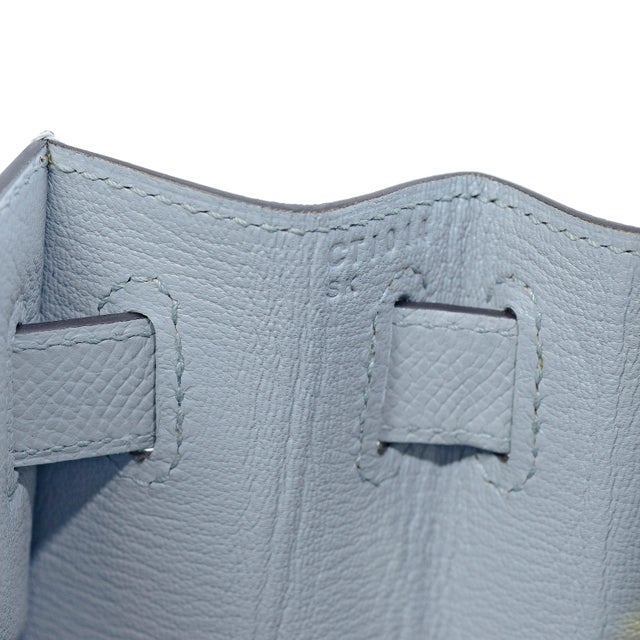 Metal Hermès Kelly 28 Sellier Bleu Glacier Epsom Gold Hardware 2025 For Sale - Image 7 of 9