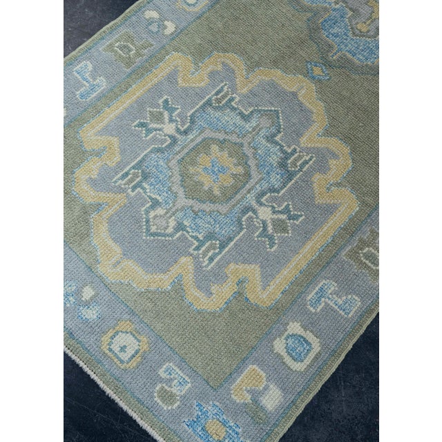 Turkish Turkish Oushak Rug 3' x 11'10" #19184 For Sale - Image 3 of 8