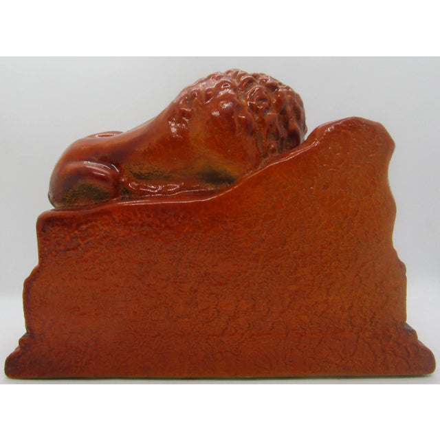 1950s Helvetiorum Fidei Ac Virtuti Chalkware Sculptures of Lion of Lucerne Bookends - a Pair For Sale - Image 9 of 12