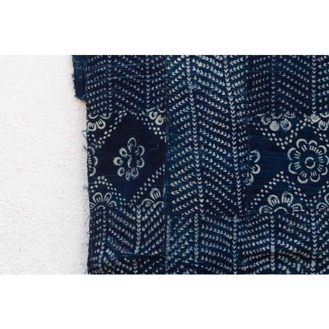 African Rosette Mandala Mud Cloth Throw For Sale - Image 3 of 7