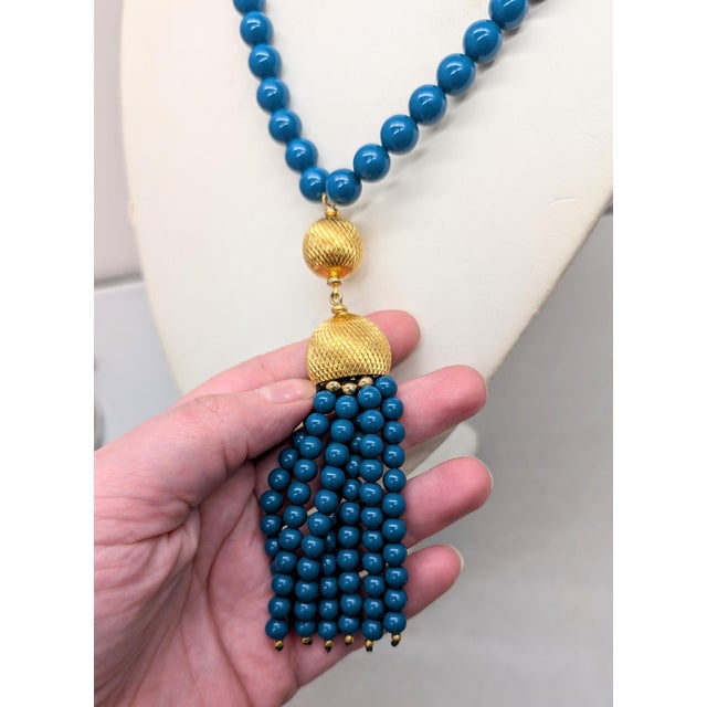 Vintage 1980s Signed Napier Goldtone Beaded Faux-Lapis Tassel Pendant Necklace For Sale In Philadelphia - Image 6 of 8