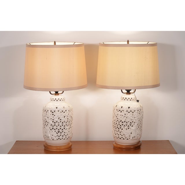 Mid-Century Modern Mid 20th Century Pair Blanc De Chine Porcelain Table Lamps Hollywood Regency - Japan For Sale - Image 3 of 8