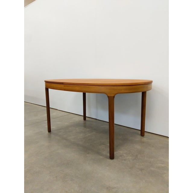1960s Vintage Mid Century Modern Teak Extendable Dining Table by Nathan For Sale - Image 5 of 14