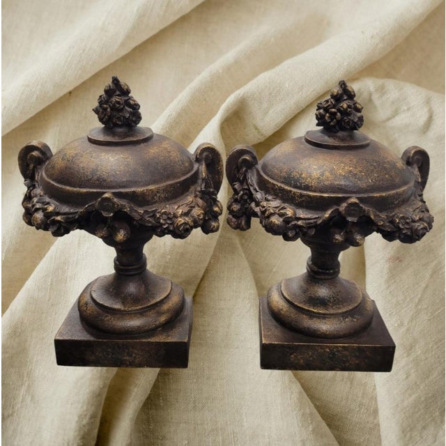 Maitland - Smith Vintage Neoclassical Antiqued Gold Classic Urn Shaped Bookends- A Pair For Sale - Image 4 of 9