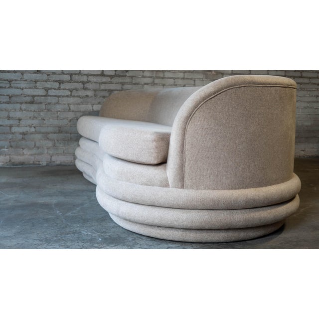 1990s Postmodern Custom Vladimir Kagan Style Designer Sofa For Sale - Image 10 of 18