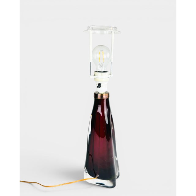 Vintage Table Lamp with Red Cased Glass by Carl Fagerlund for Orrefors, 1960s For Sale - Image 6 of 6