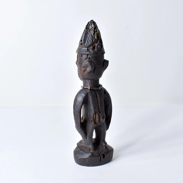 Early 20th Century Yoruba Ibeji Male Figure With Glass Bead Necklace Nigeria For Sale In Denver - Image 6 of 13