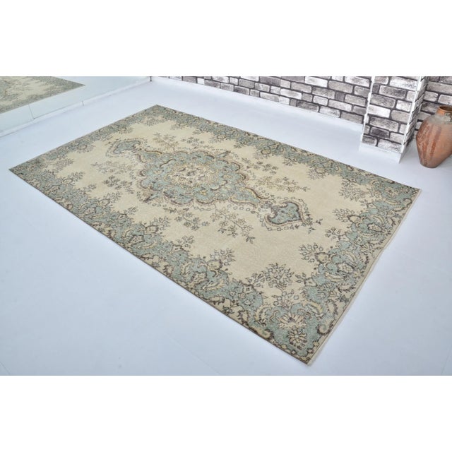 1960s Handmade wool and cotton rug in Turkish Anatolian Carpet, Vintage Area Rug, Turkish Vintage Anatolian Rug, Handmade...