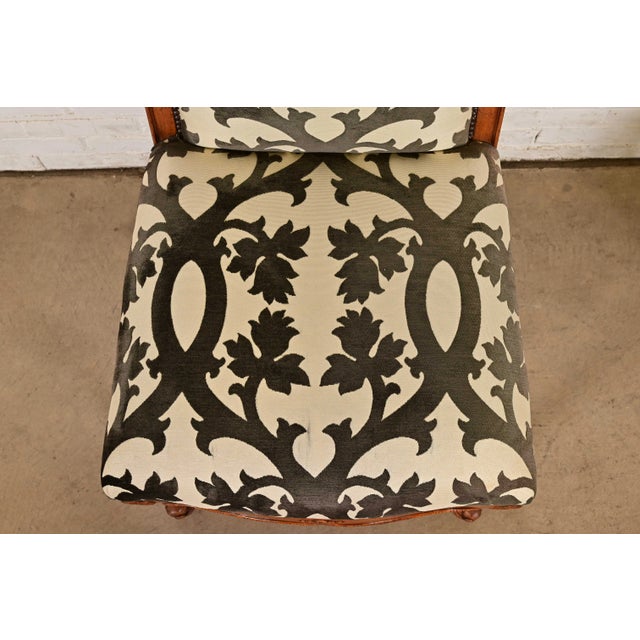 Wood Baker Furniture French Provincial Louis XV Carved Walnut Side Chairs or Dining Chairs, Pair For Sale - Image 7 of 16