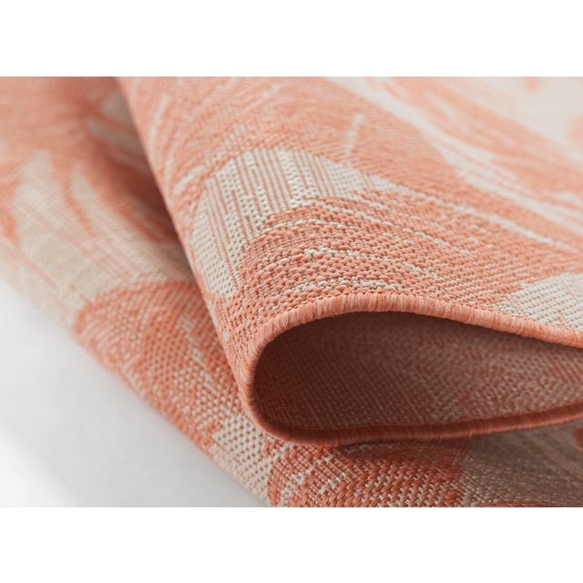 Momeni Contemporary Indoor/Outdoor Riviera Palm Rug in Coral, 5'3" x 7' For Sale In Atlanta - Image 6 of 9