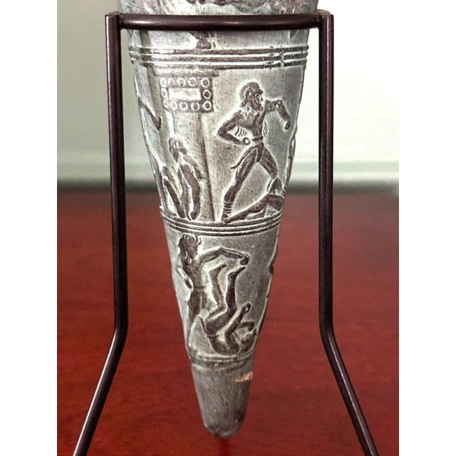 Vintage Minoan Boxer Rhyton Replica – Ancient Greek Drinking Horn Vessel With Stand For Sale In Greenville, SC - Image 6 of 9