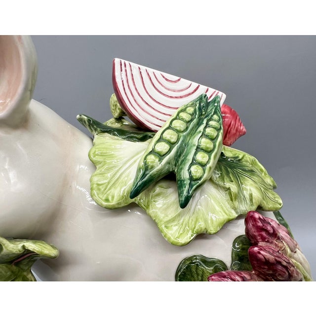 Fitz & Floyd French Market Pig Lidded Jar With Vegetables – Whimsical Farmhouse Kitchen Decor - Farmhouse, French Country, Cottagecore For Sale - Image 14 of 15