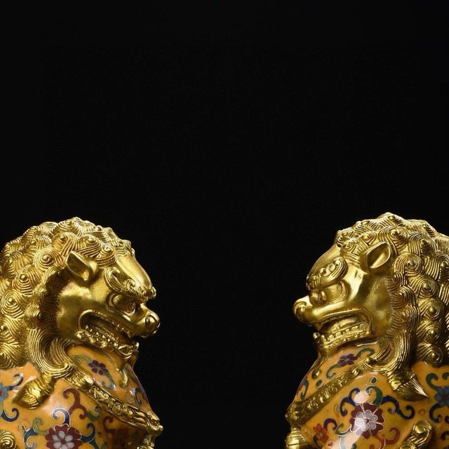 Yellow Pair of Gilt Cloisonne Enameled Guardian Lions – 7.5" Foo Dogs With Floral Motifs For Sale - Image 8 of 9