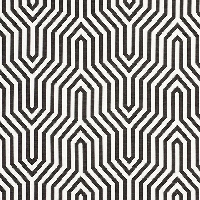 Sample - Schumacher X Mary Mcdonald Vanderbilt Print Fabric in Noir For Sale