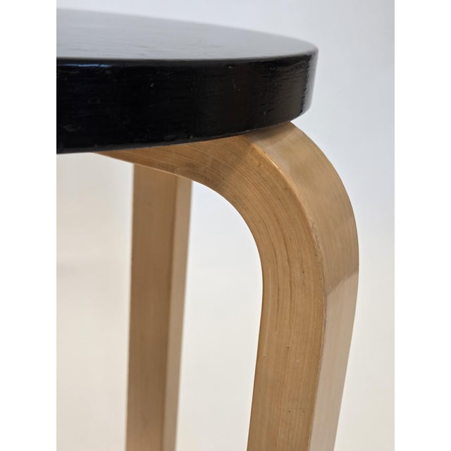 1960s E60 Stools by Alvar Aalto for Artek, Finland, 1960s, Set of 2 For Sale - Image 5 of 16