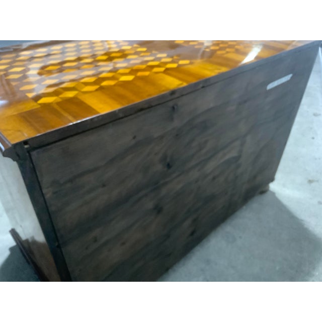 Baroque Chest of Drawers in Walnut with Marquetry, 1760s For Sale - Image 10 of 17