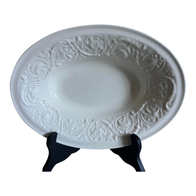 1980s Wedgwood of Etruria & Baralaston Patrician Oval Serving Bowl For Sale