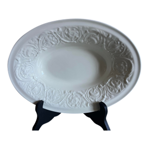 1980s Wedgwood of Etruria & Baralaston Patrician Oval Serving Bowl
