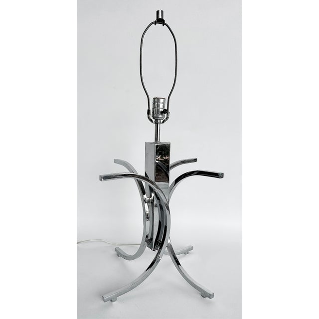 Mid 20th Century Mid-Century Modern Chrome Table Lamps With Shades,Pair, Wired, Good Working Condition For Sale In Miami - Image 6 of 7