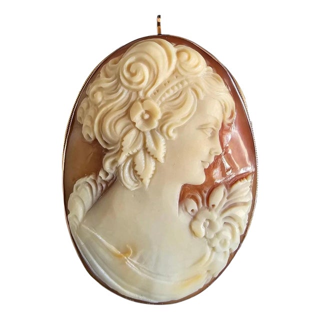 Italian Neapolitan Gold-Carved Shell Cameo Brooch Pendant, 1988 For Sale