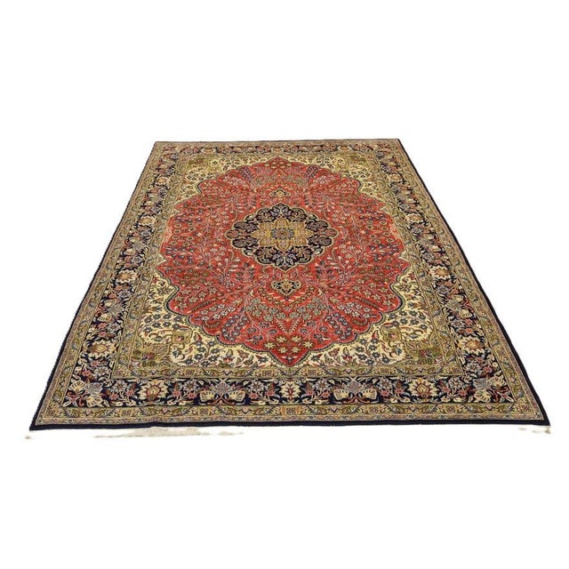 Middle Eastern Rug in Wool For Sale - Image 4 of 7