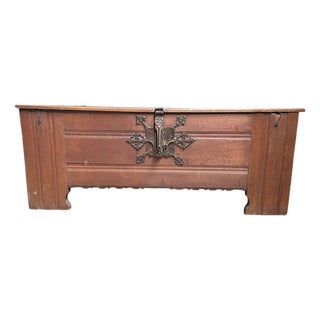 Antique Chest in Oak and Wrought Iron, 1650 For Sale