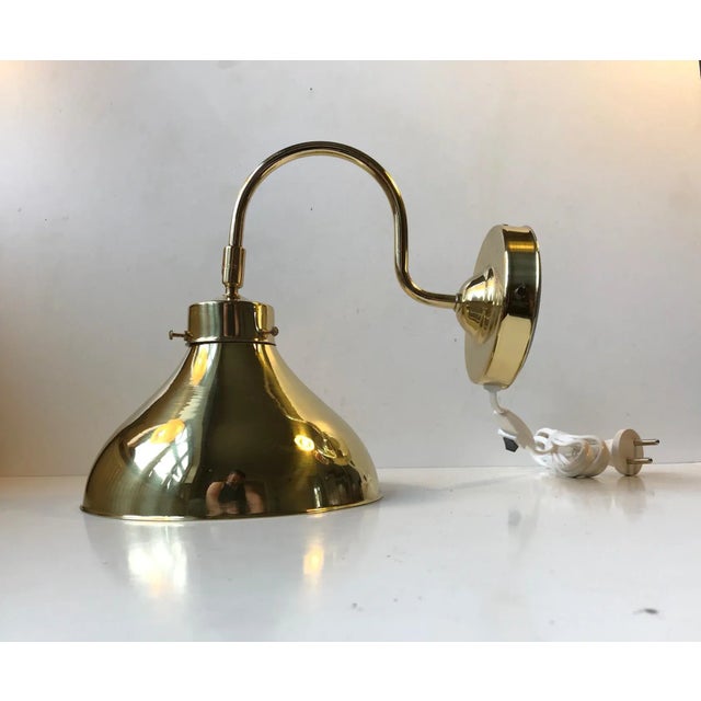 1970s Vintage Danish Adjustable Brass Sconce from Abo Metalkunst, 1970s For Sale - Image 5 of 8