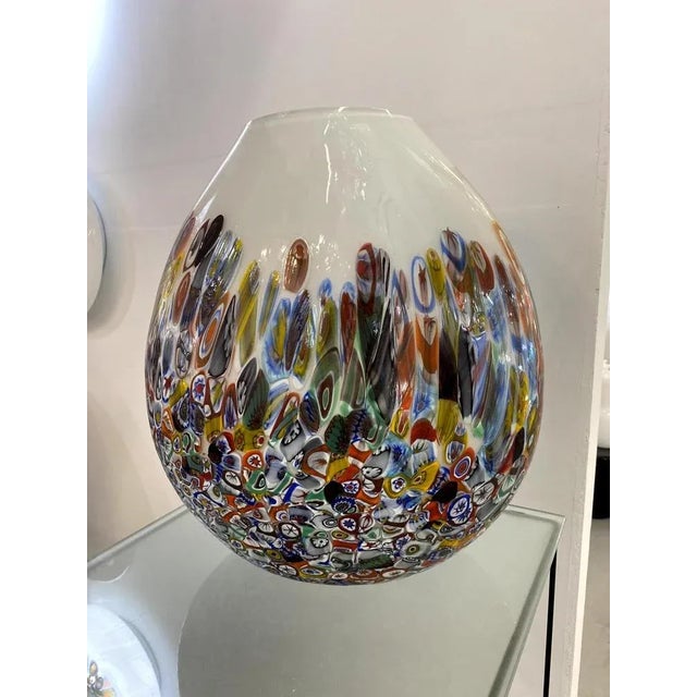 Milky-White Vase in Murano Glass from Simoeng For Sale - Image 4 of 13