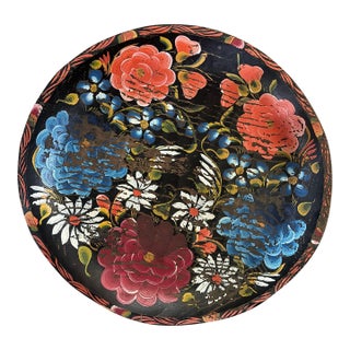 Vintage Hand-Painted Mexican Batea Bowl – Michoacán Lacquerware Style For Sale