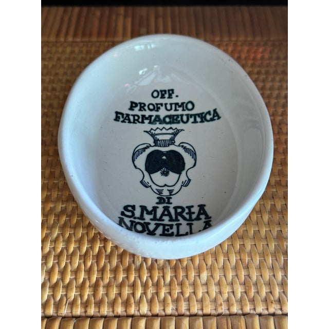 Ivory Vintage Italian Terracotta Glazed S. Maria Novella Vide Poche For Sale - Image 8 of 9