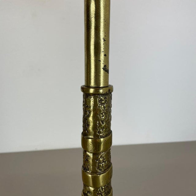 Hollywood Regency Brutalist Floral Brass Table Light, Italy, 1970s For Sale - Image 10 of 18