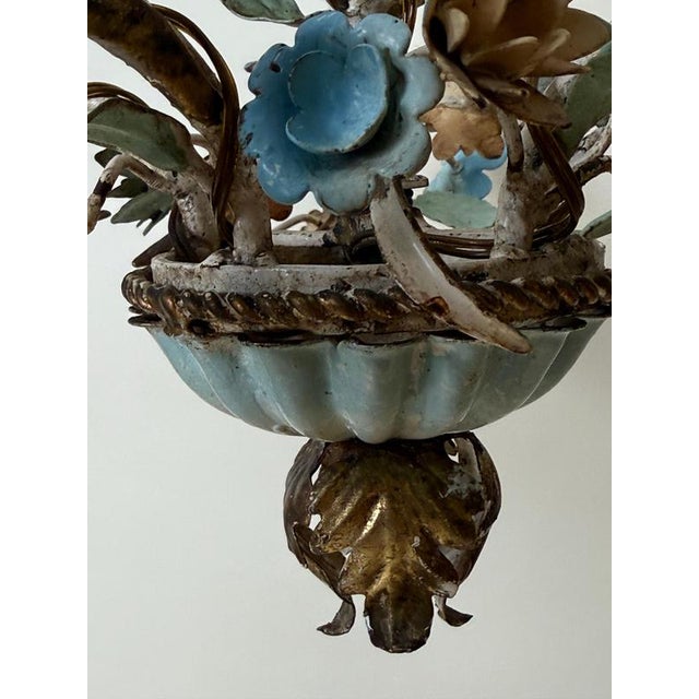 Italian Florentine Tole Flower Chandelier in Gilt Iron, 1950 For Sale - Image 12 of 18