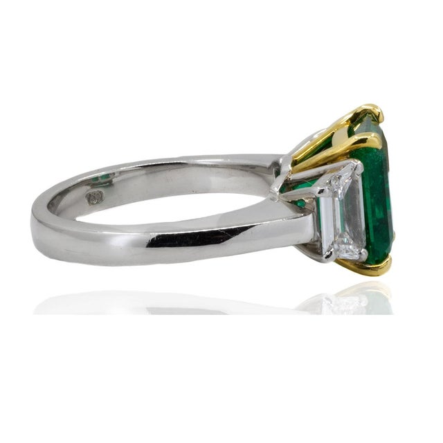 Late 20th Century Late 20th Century Platinum Emerald Ring, Size 5 For Sale - Image 5 of 5