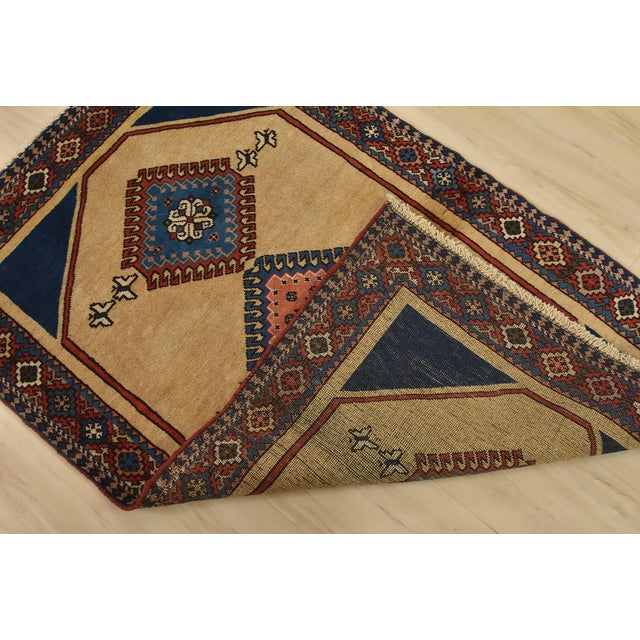 Yalameh Rug 2’9” X 4’2” Beige Wool Vintage Tribal Hand-Knotted Carpet For Sale - Image 9 of 10