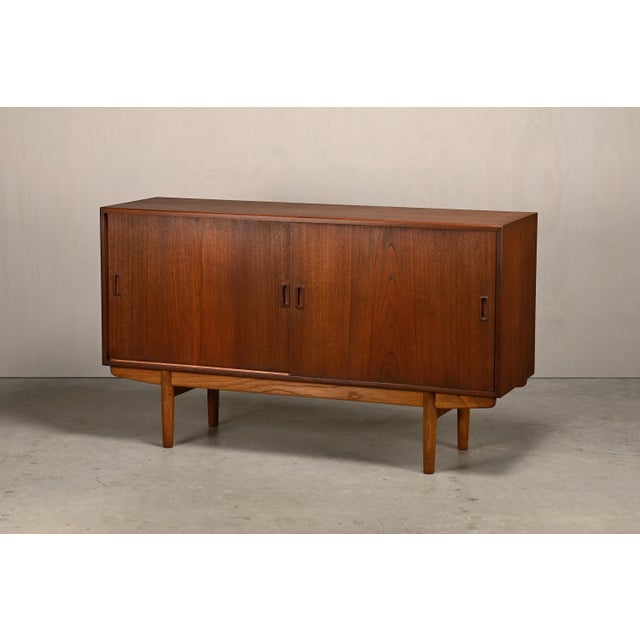 Wood Vintage Model 160 Sideboard in Teak and Oak by Børge Mogensen for Søborg Møbelfabrik, 1960s For Sale - Image 7 of 18