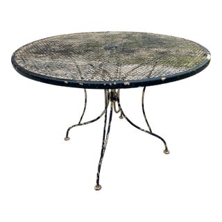 Mid 20th Century Round Wrought Iron Table W/Umbrella Hole Mesh Top Salterini Woodard Style Outdoor For Sale