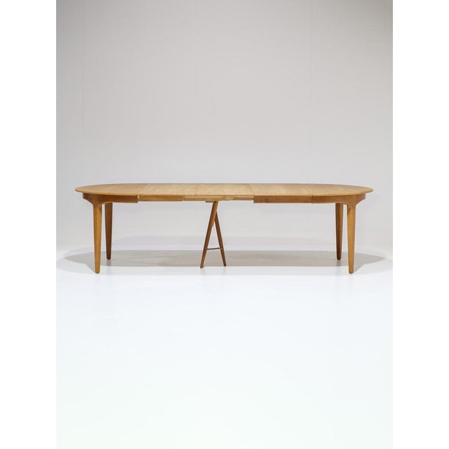 1960s Model 62 Extendable Dining Table in Oak by Henning Kjaernulf for Sorø, Denmark, 1960s For Sale - Image 5 of 18