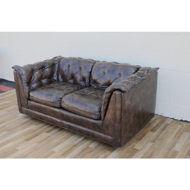 English Vintage 1970s Leather Chesterfield Loveseat Sofa | Tufted Brown Leather Couch | Classic Club Style For Sale - Image 3 of 18
