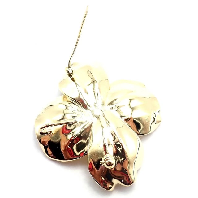 1980s 1980s Tiffany & Co. Dogwood Yellow Gold Diamond Pin Brooch Pendant For Sale - Image 5 of 10
