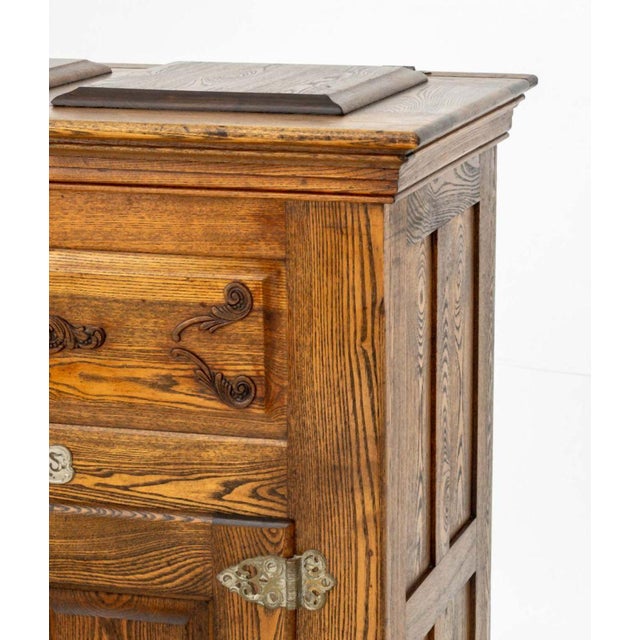 American Oak Ice Box Chest For Sale In New York - Image 6 of 9