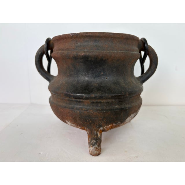 Late 18th Century Antique Cast Iron Three-Leg Cauldron With Side Handles, Late 18th Century For Sale - Image 5 of 9
