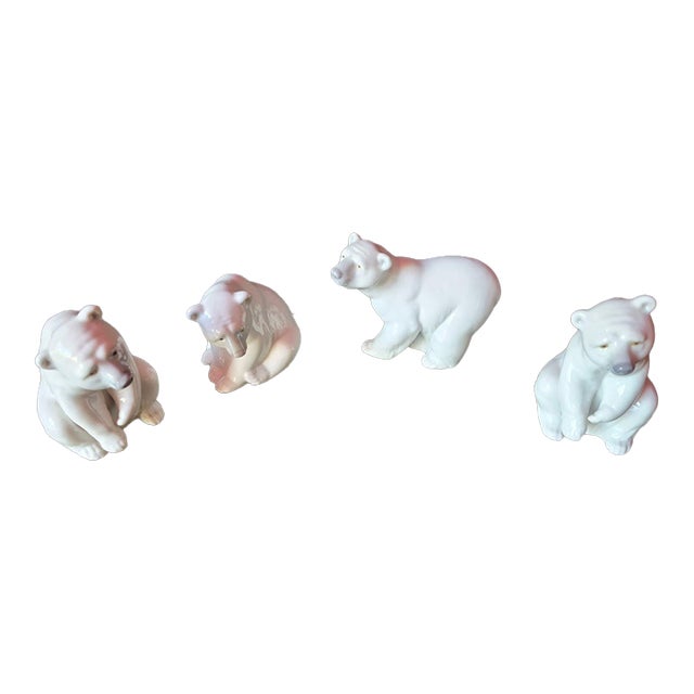 Vintage Mid-Century Lladró Porcelain Polar Bear Figurines - Set of 4 (Jg) For Sale